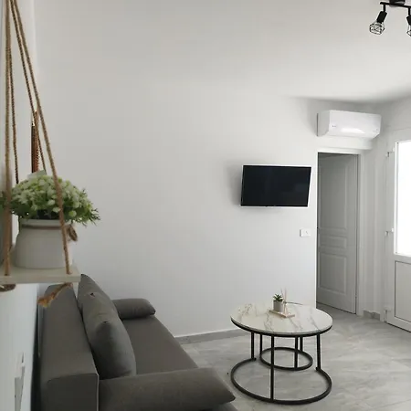 Holiday home Nel Cuore Di Milos Zefiria